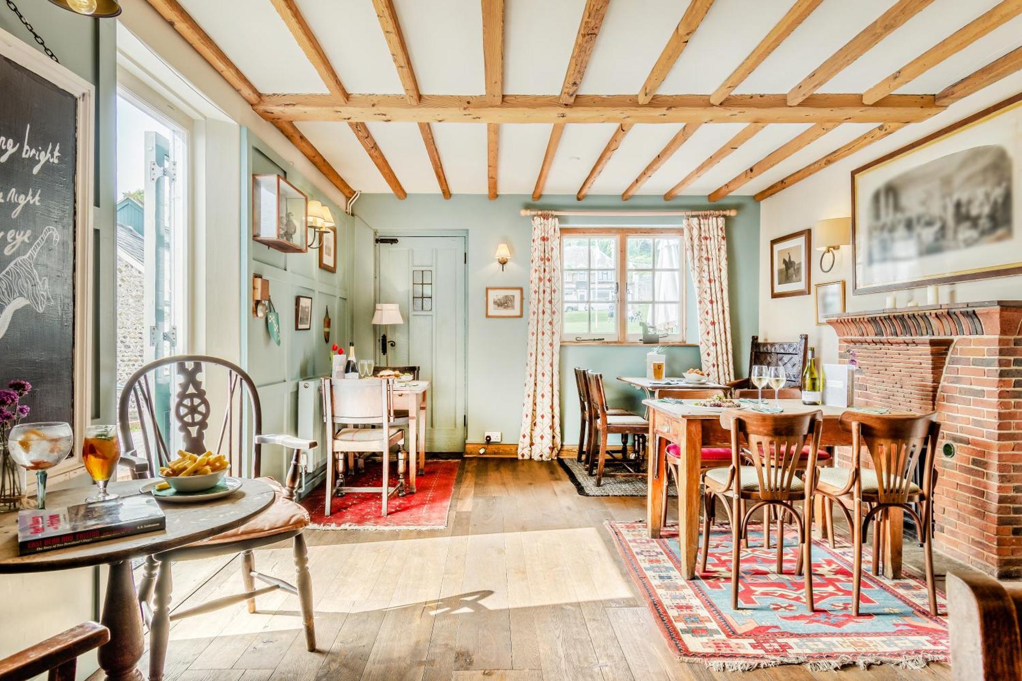 Tiger Inn - Grace Eastdean Екстериор снимка